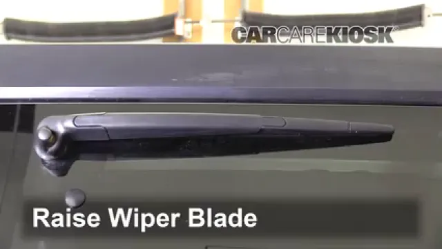 2018 Jeep Wrangler JK Unlimited Sahara 3.6L V6 Escobillas de limpiaparabrisas trasero Cambiar escobillas de limpiaparabrisas